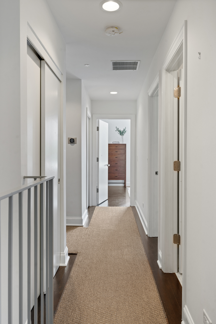 3030 N Lake Shore Drive Unit: 202