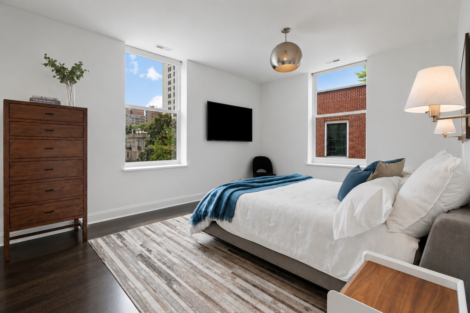 3030 N Lake Shore Drive Unit: 202