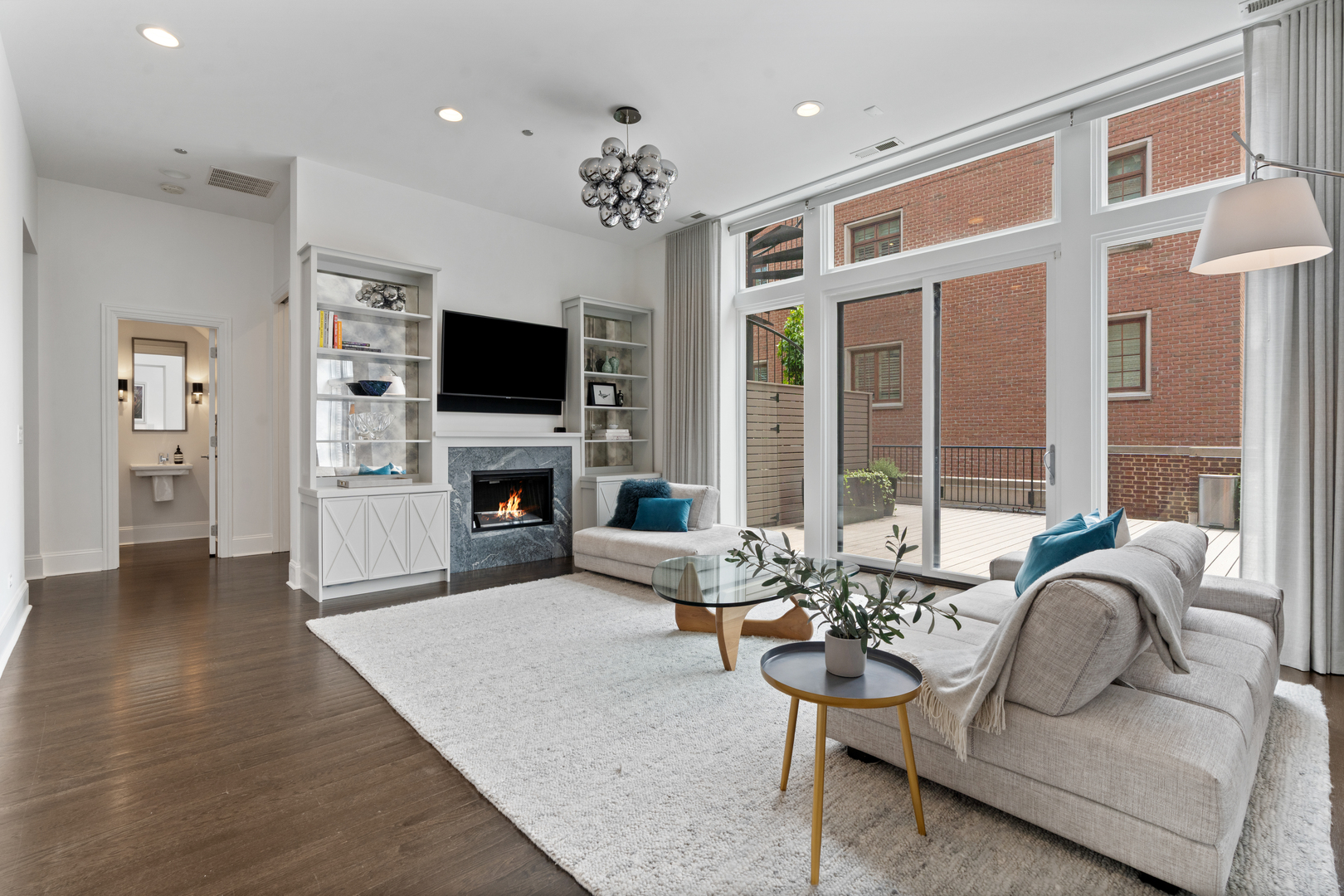 3030 N Lake Shore Drive Unit: 202