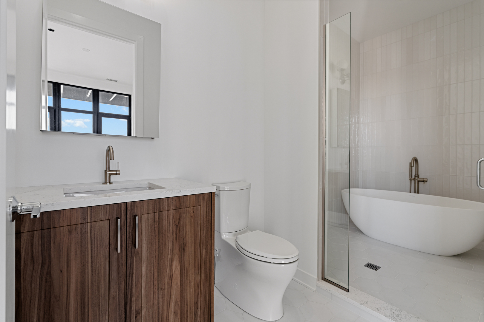 1340 W Chestnut Street Unit: 401