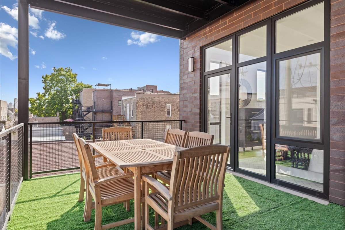 1340 W Chestnut Street Unit: 401