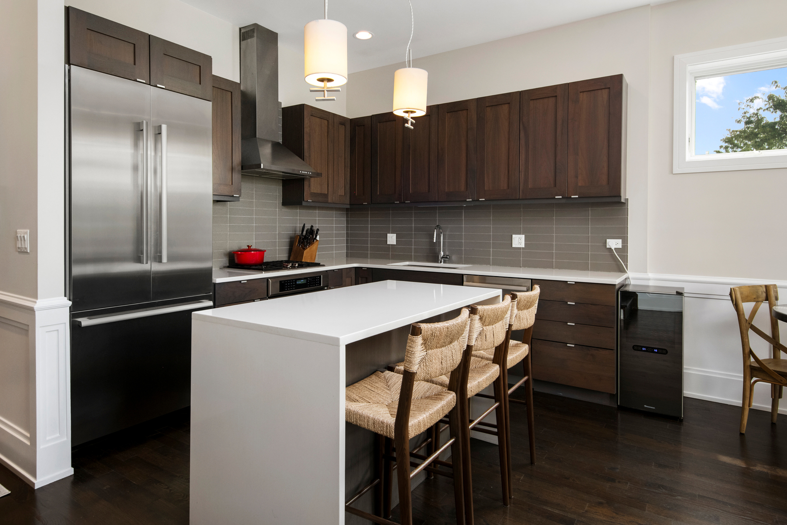 2147 N Southport Avenue Unit: 3
