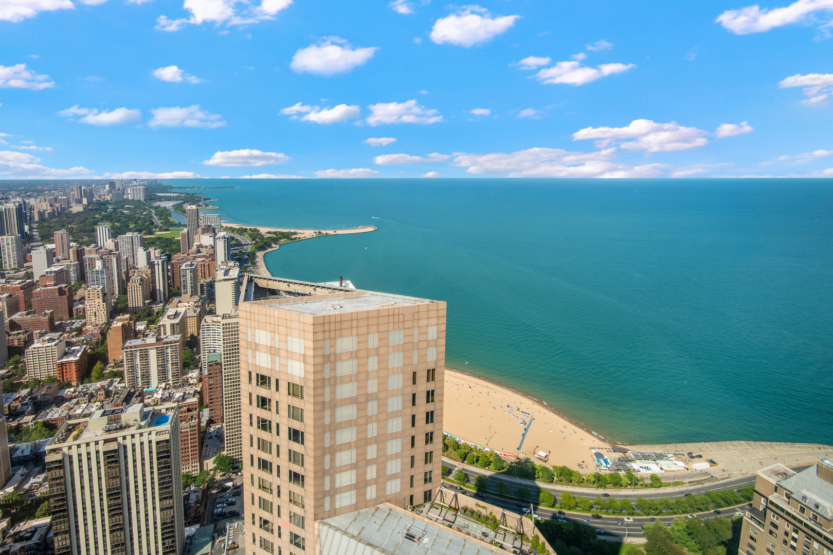 132 E Delaware Place Unit: 6206