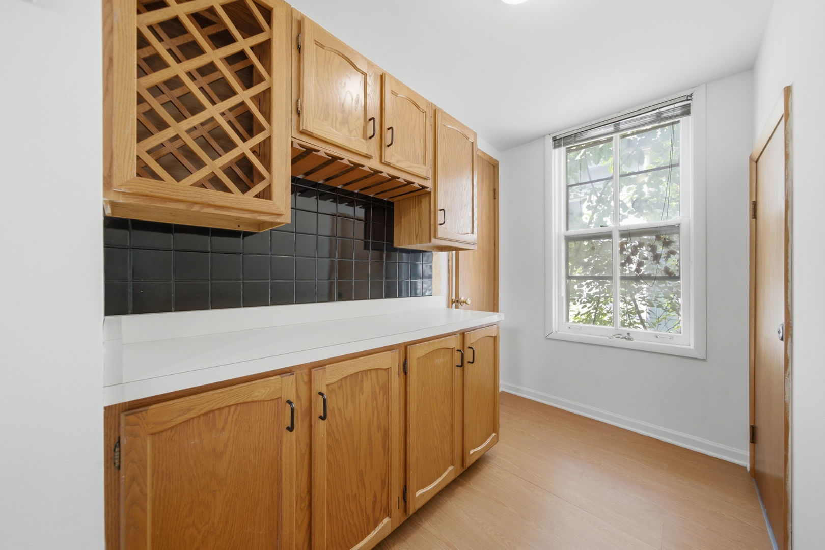 3300 N Southport Avenue Unit: 2