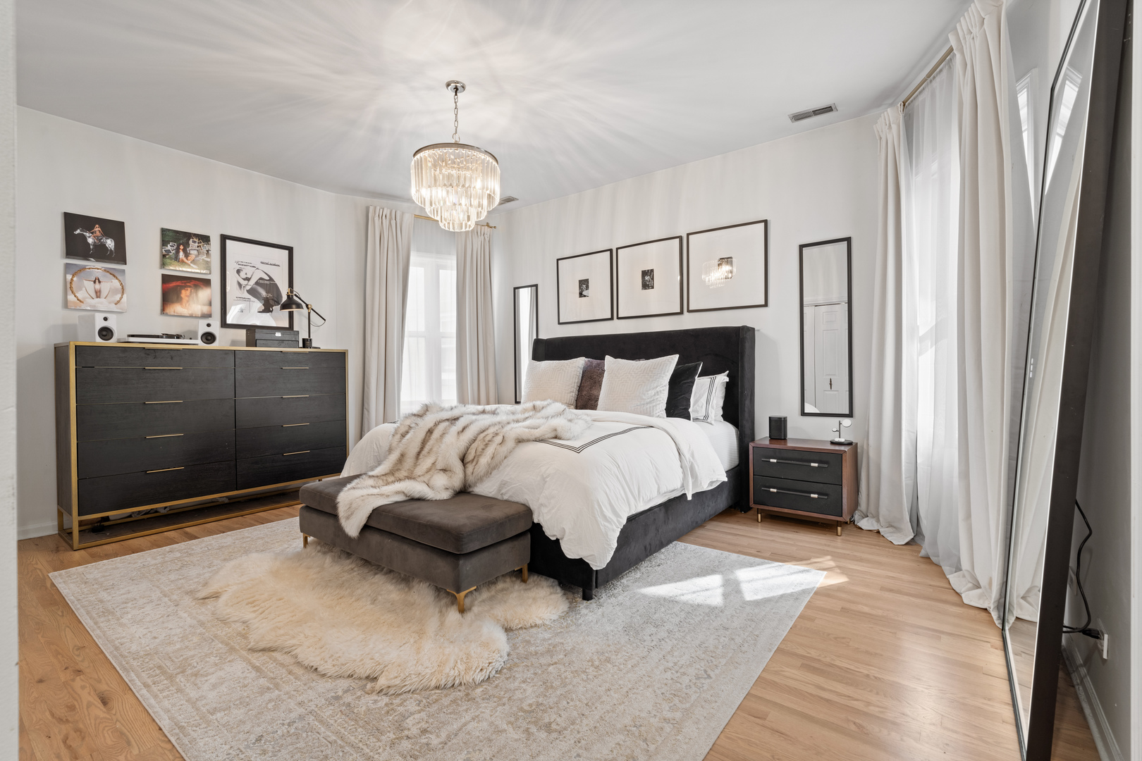 4124 N Kenmore Avenue Unit: 2N
