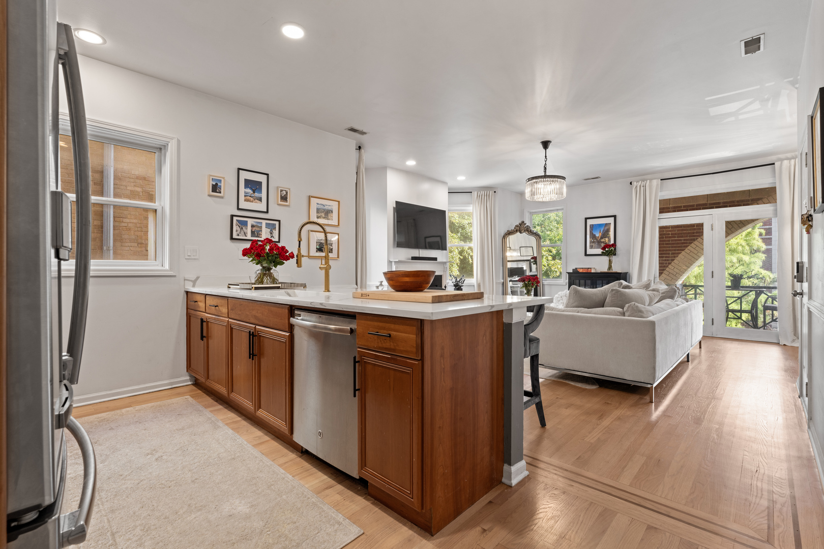 4124 N Kenmore Avenue Unit: 2N