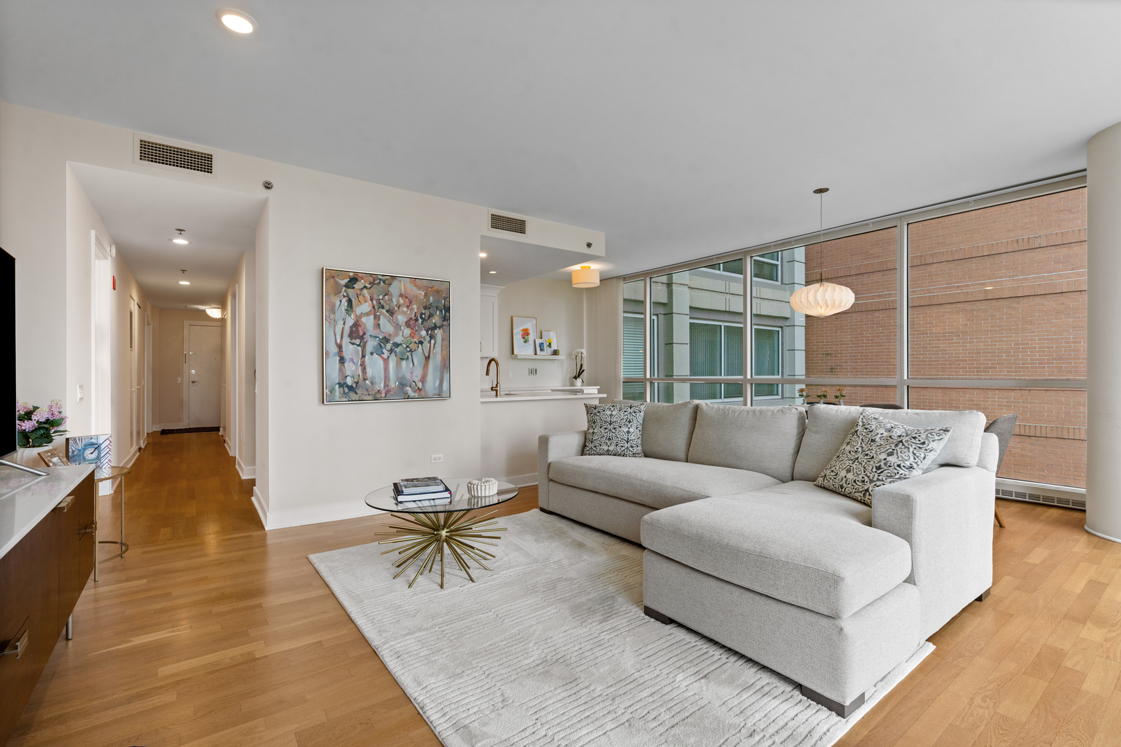 250 E Pearson Street Unit: 1002