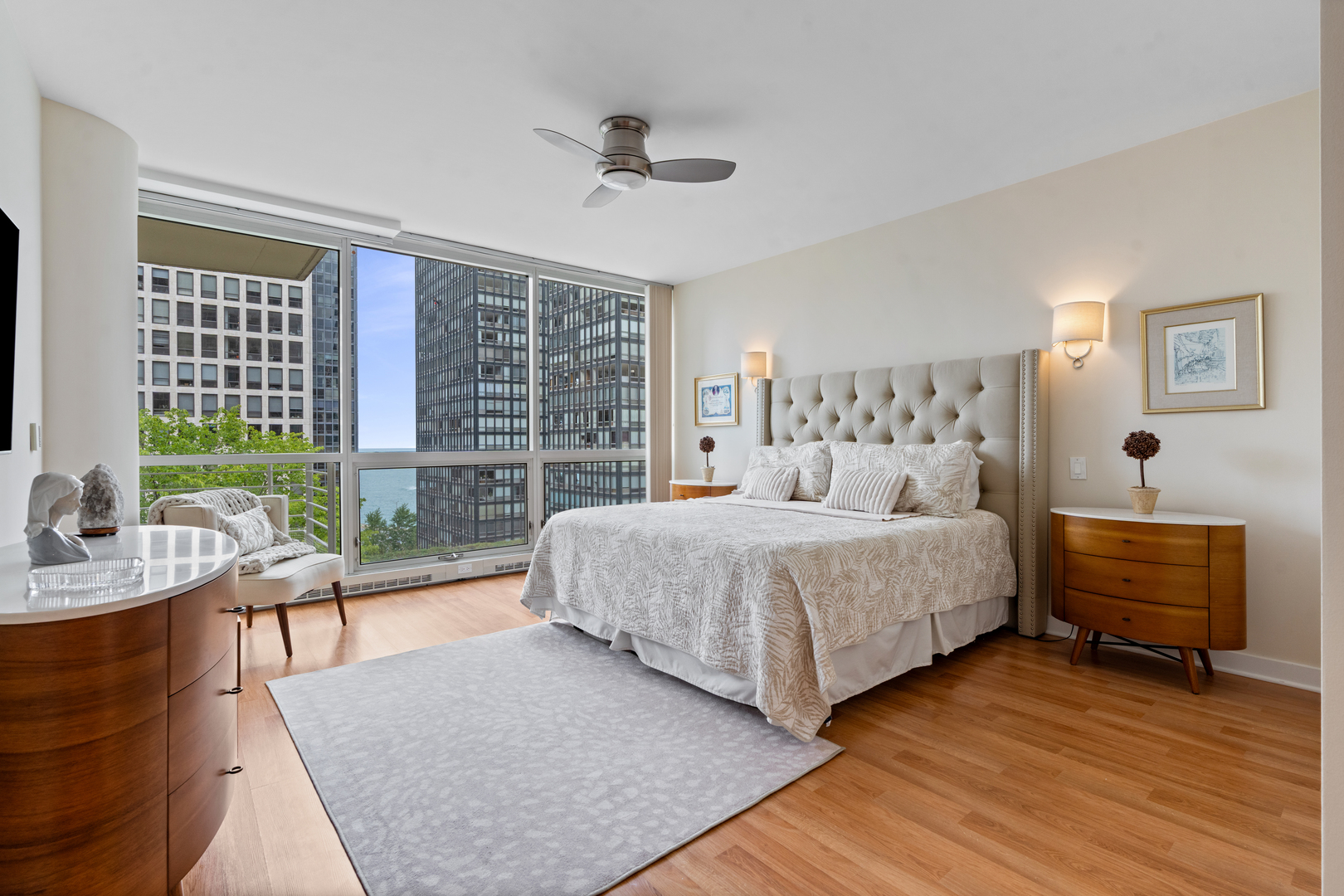 250 E Pearson Street Unit: 1002