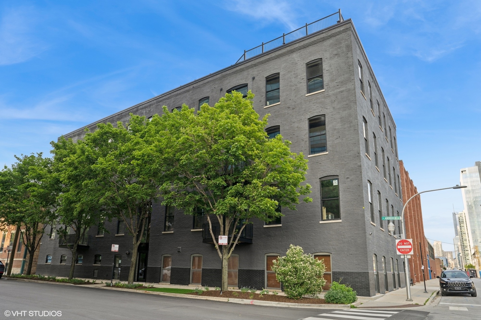 401 N Aberdeen Street Unit: 4N