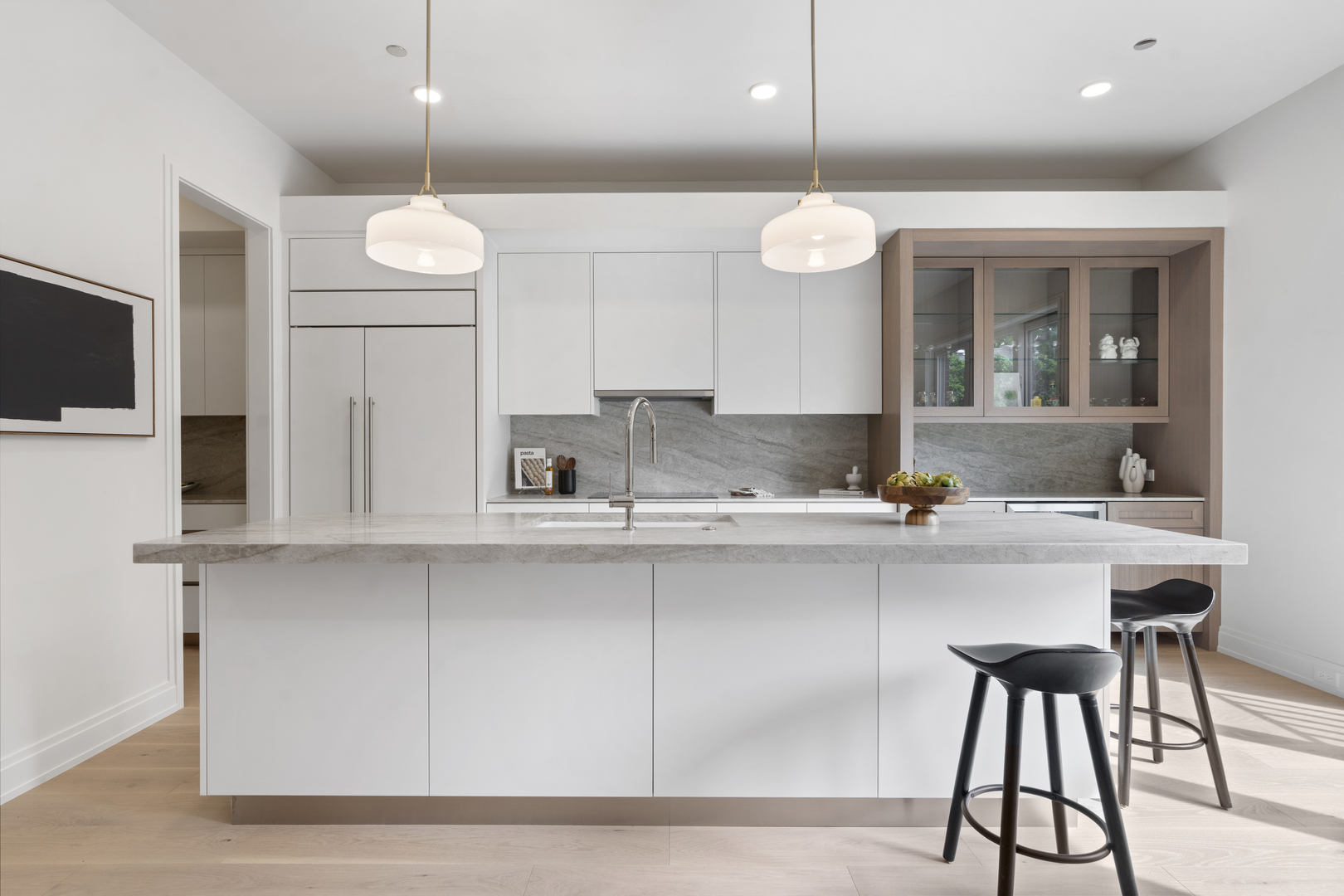2329 N Cambridge Avenue Unit: C