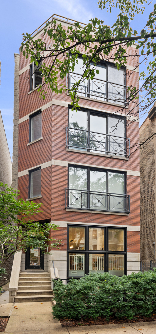 3534 N Fremont Street Unit: 3