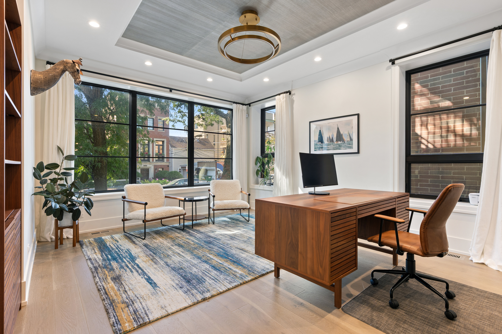 2541 N Wayne Avenue Unit: 1N