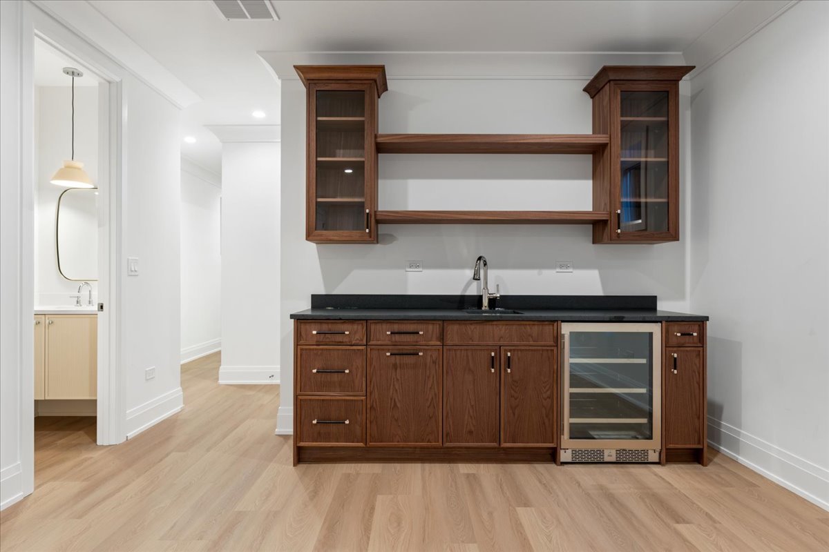 2238 N Wayne Avenue