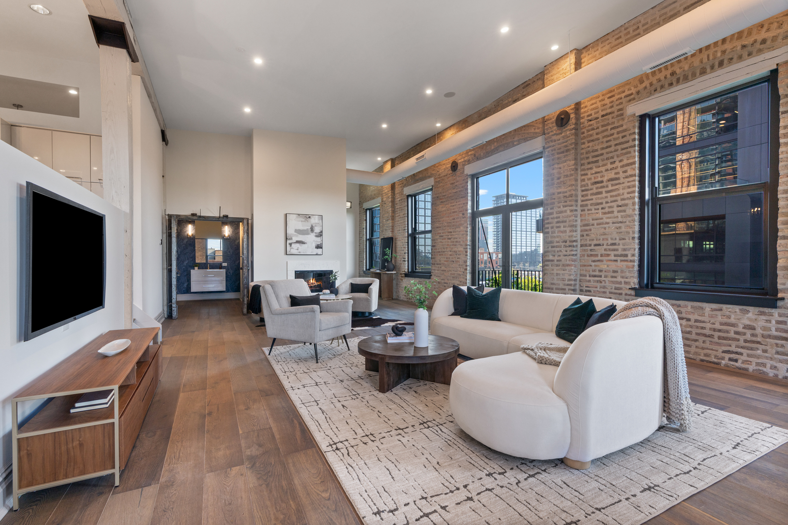 401 N Aberdeen Street Unit: 4N