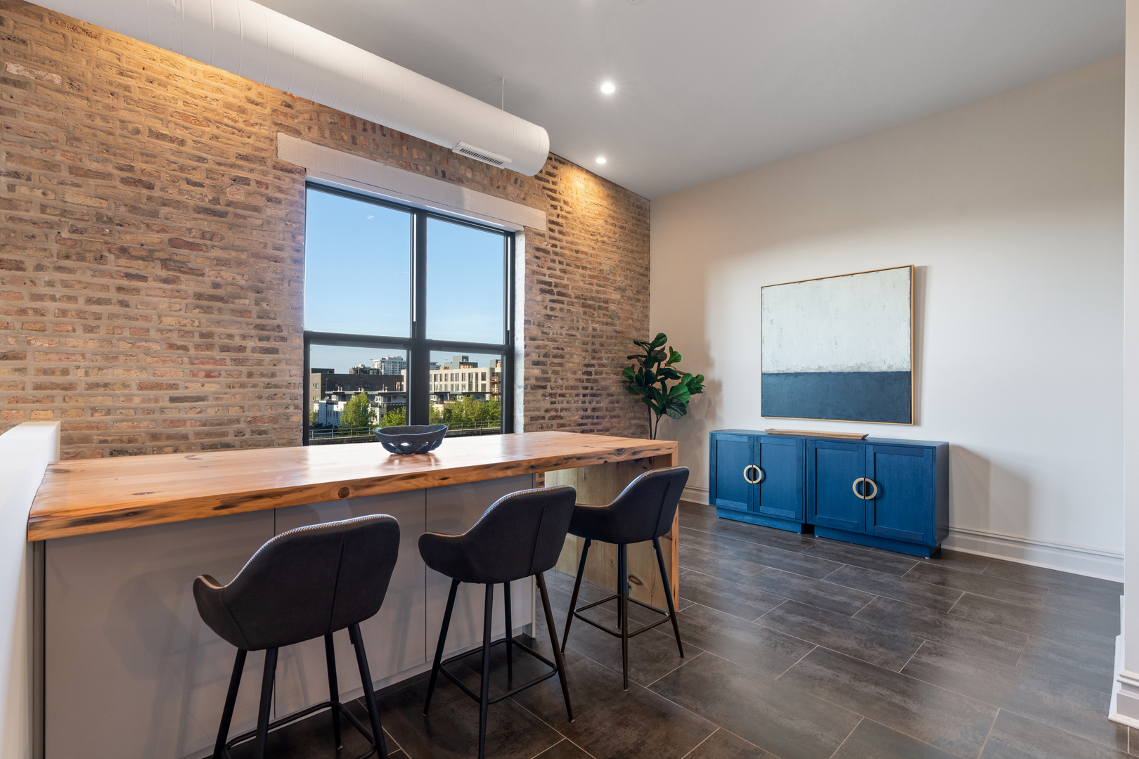 401 N Aberdeen Street Unit: 4N
