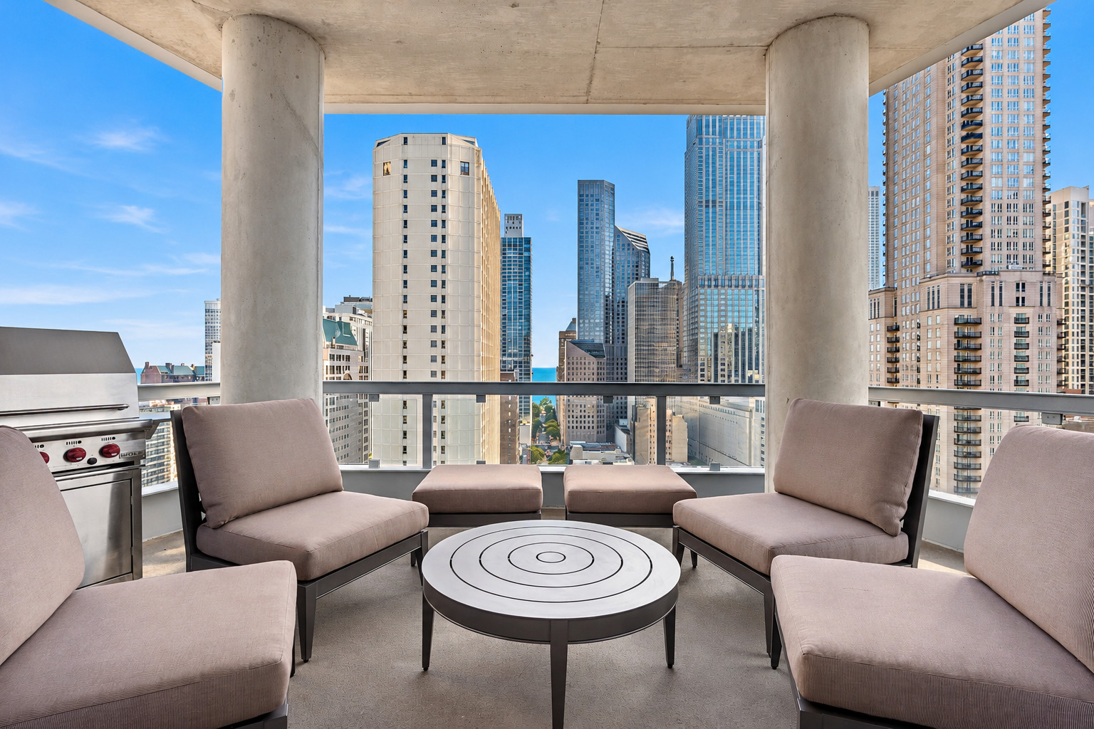 30 W Oak Street Unit: 20A