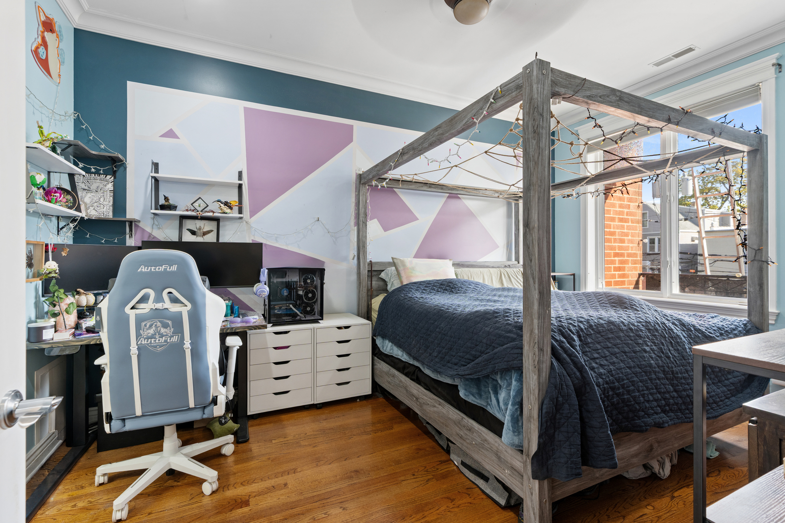 4927 N Damen Avenue Unit: 2E
