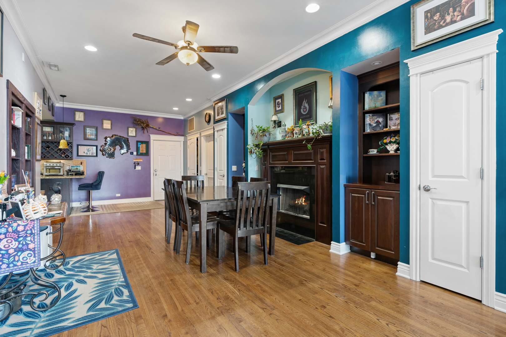 4927 N Damen Avenue Unit: 2E
