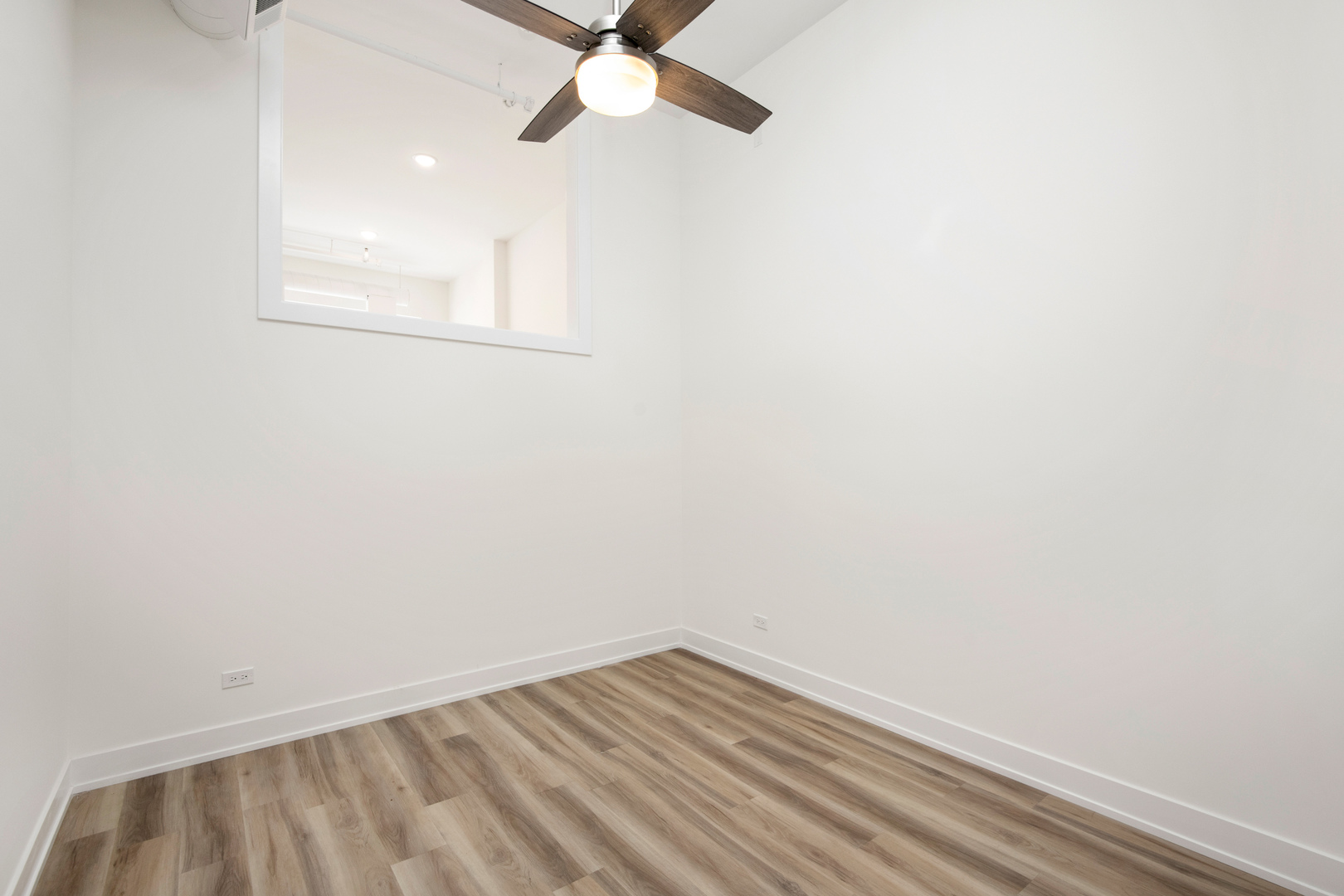 2915 W Belmont Avenue Unit: 1B
