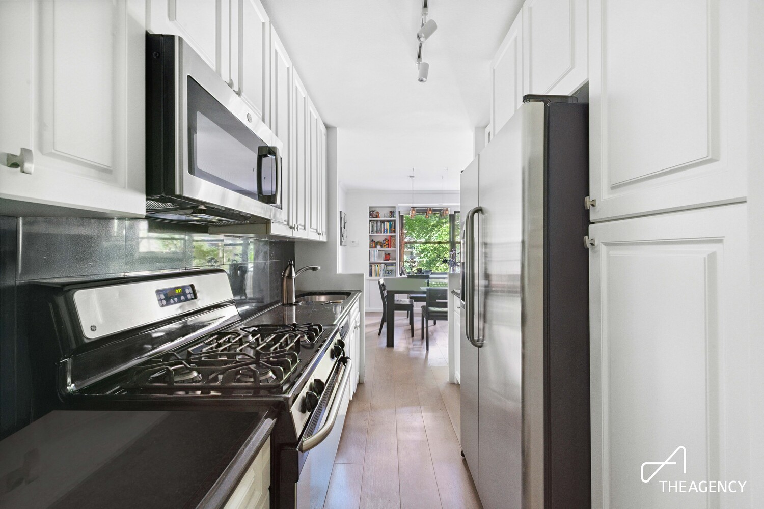180 W END Avenue 2L