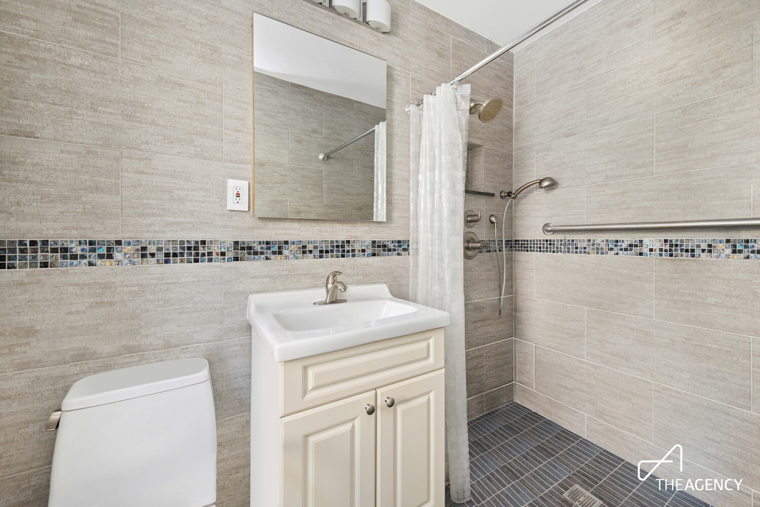 180 W END Avenue 2L