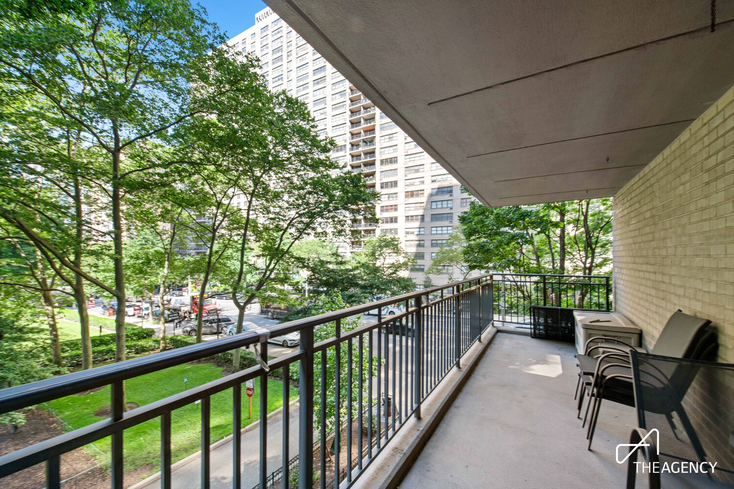 180 W END Avenue 2L