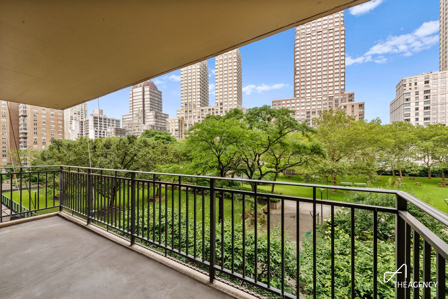 185 W END Avenue 3A