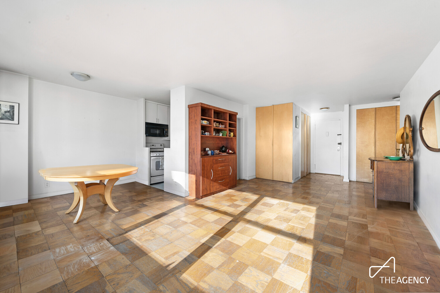 180 W END Avenue 12R