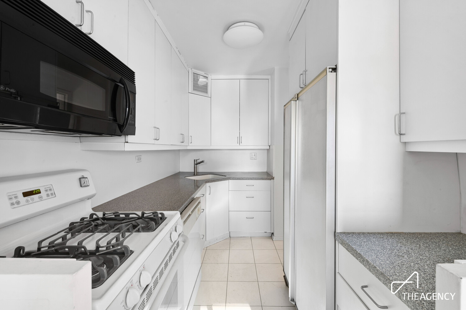 180 W END Avenue 12R