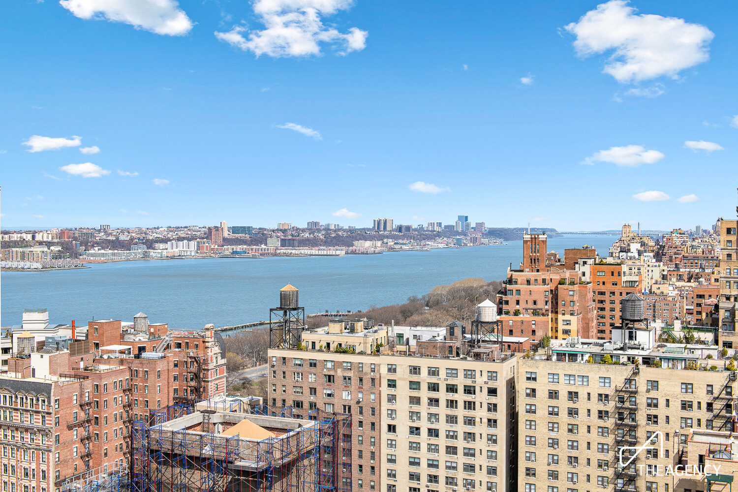 205 W END Avenue 29S