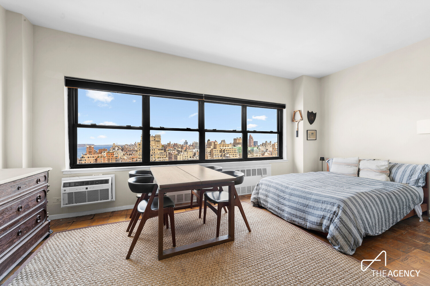 205 W END Avenue 29S