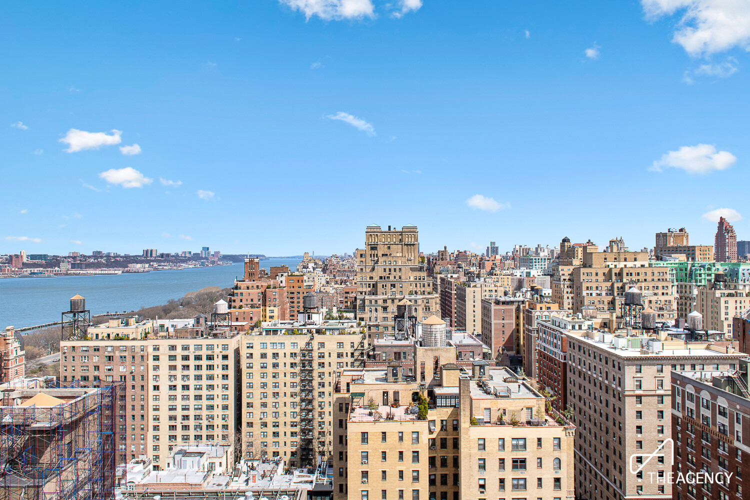 205 W END Avenue 29S