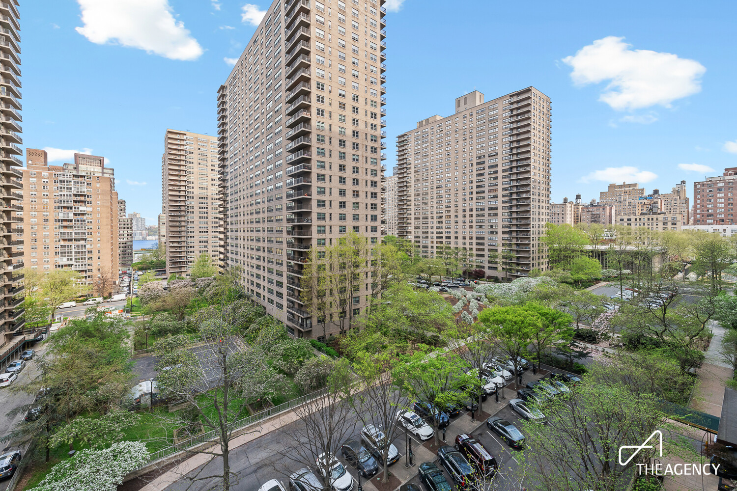 160 W END Avenue 8E
