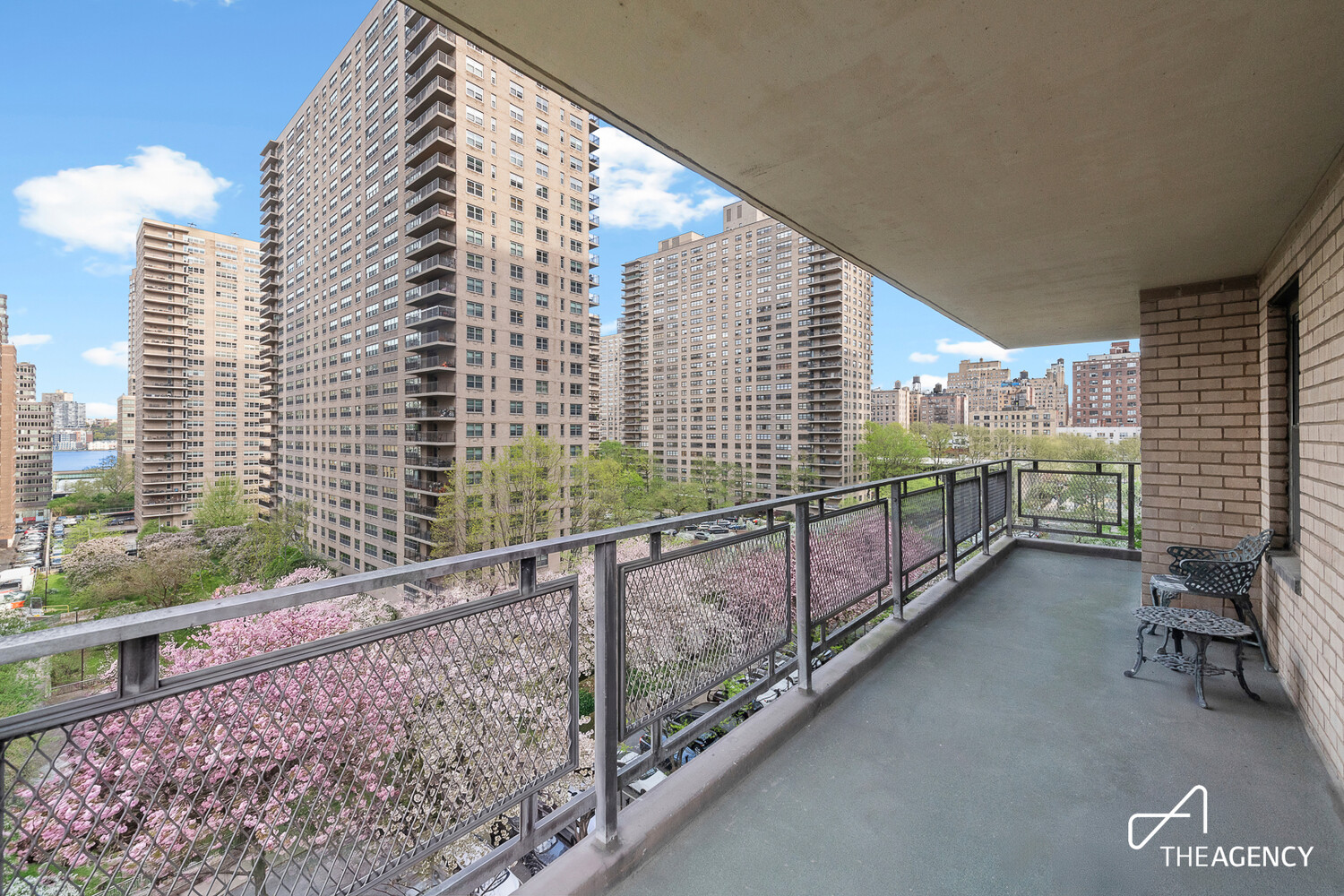 160 W END Avenue 8E