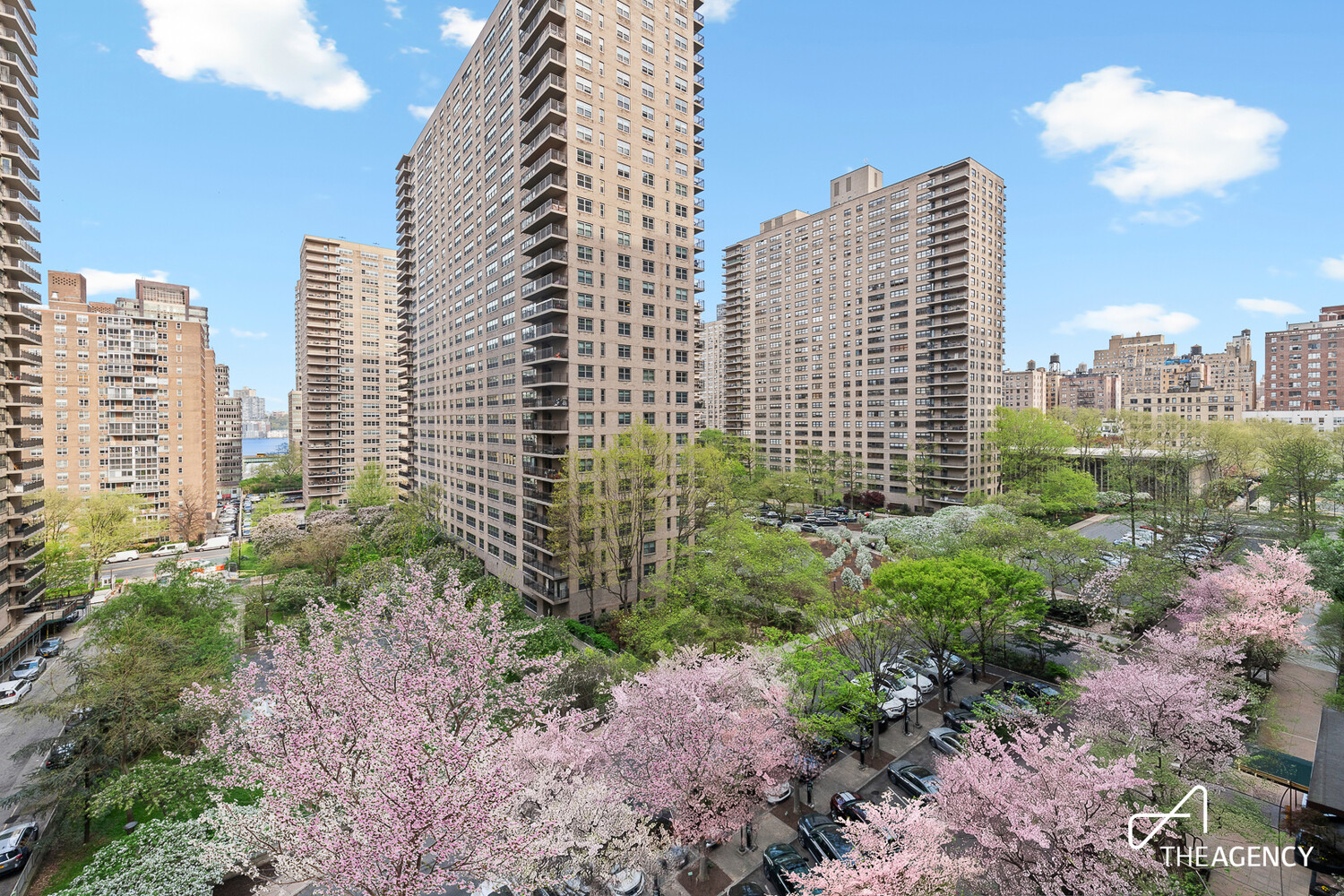 160 W END Avenue 8E