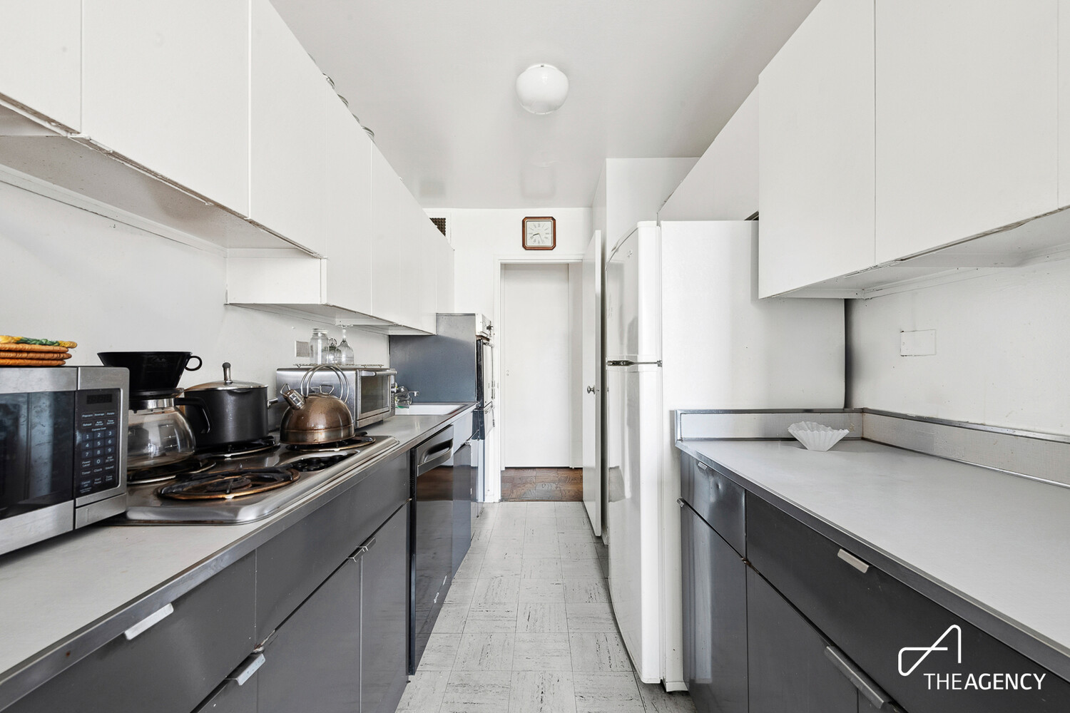 160 W END Avenue 8E