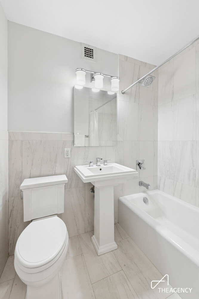 170 W END Avenue 30S