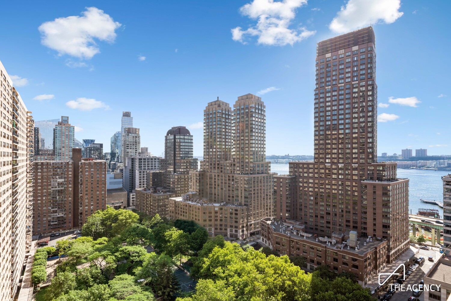 205 W End Avenue 21w New York City Ny Us 10023 Rls20108214