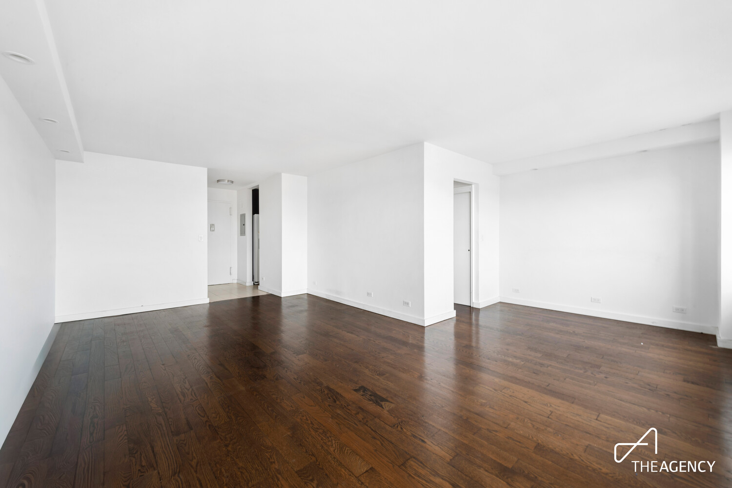 205 W END Avenue 28R