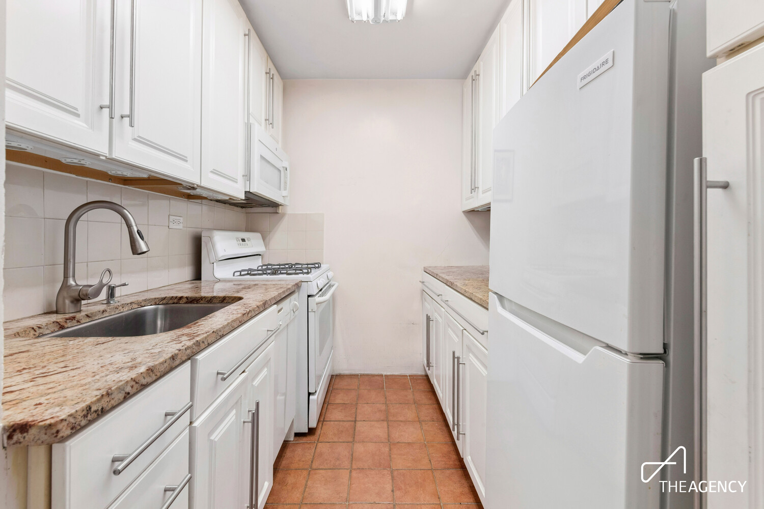 185 W END Avenue 2G