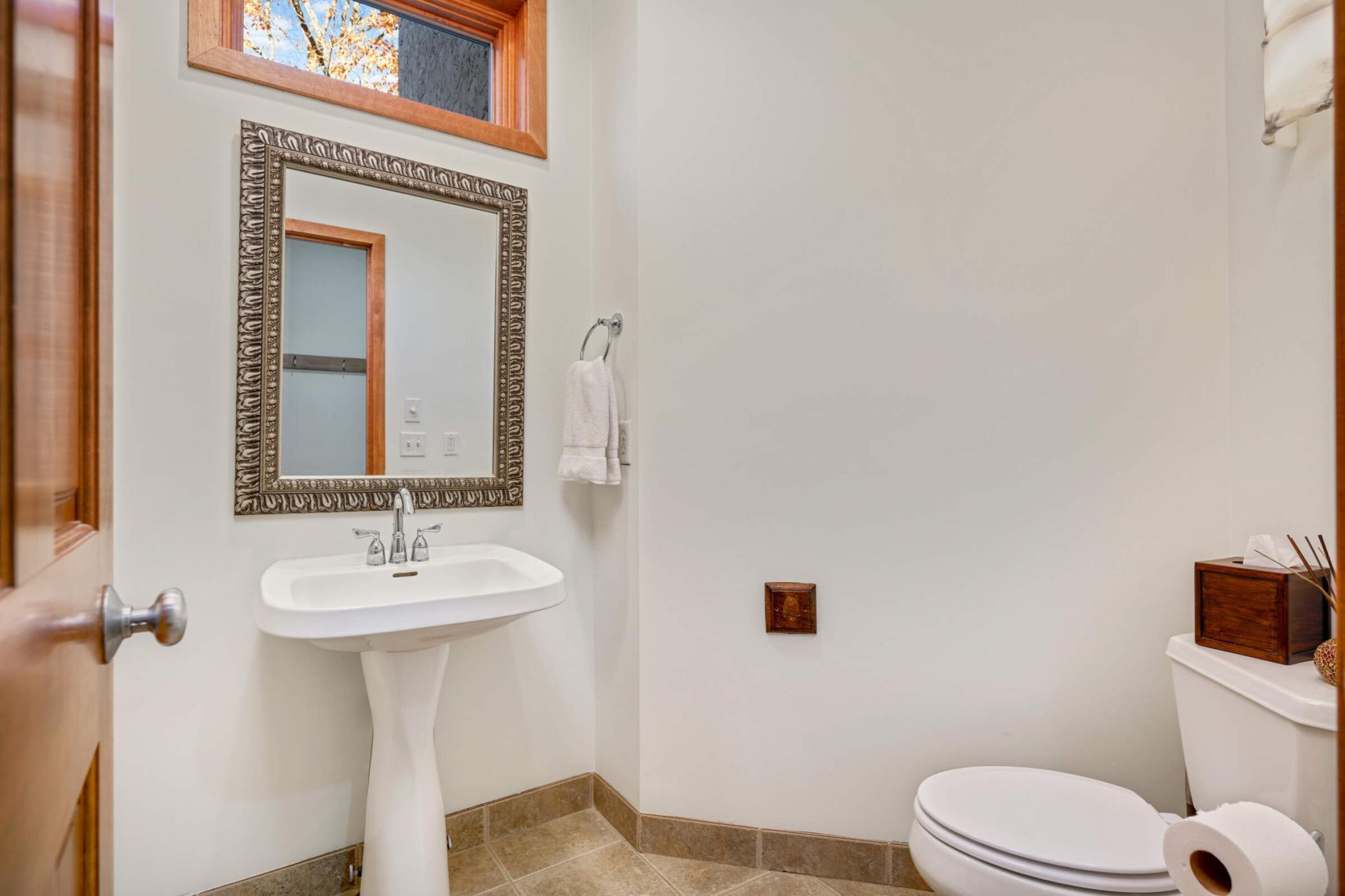 18136 Overland Trail