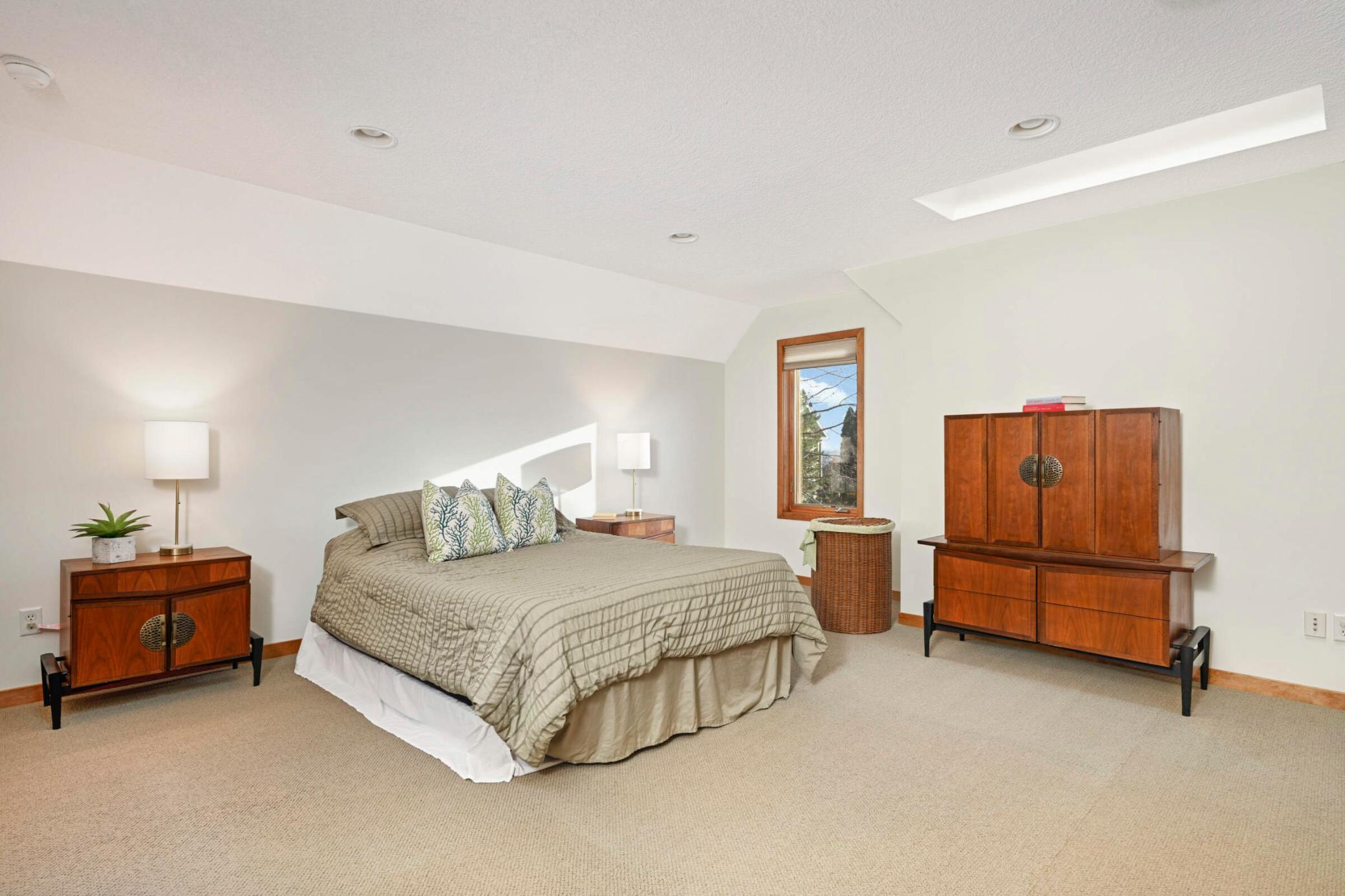 18136 Overland Trail