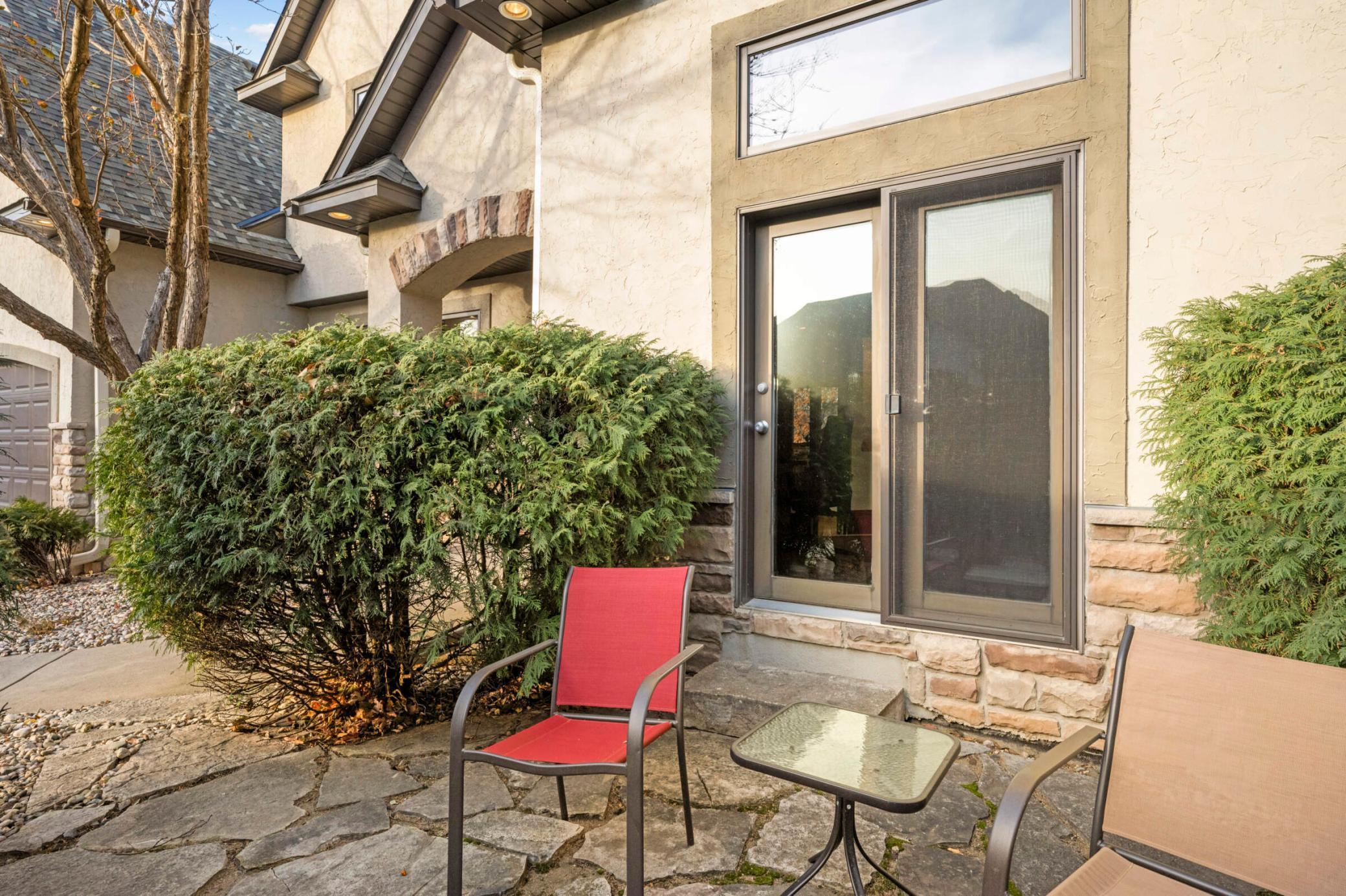 18136 Overland Trail