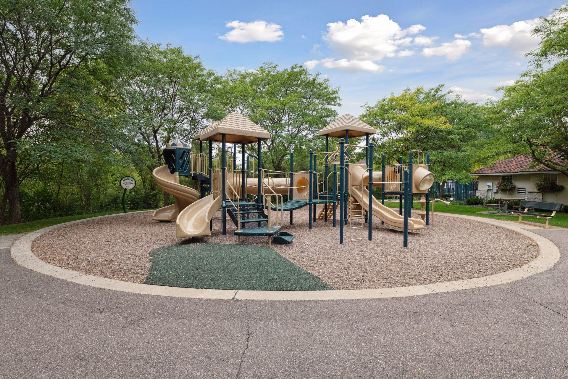 18136 Overland Trail