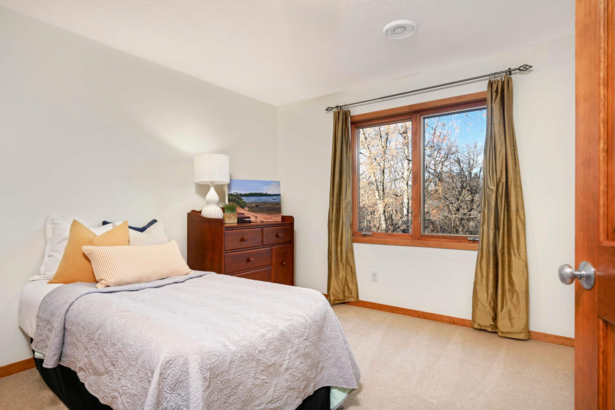 18136 Overland Trail