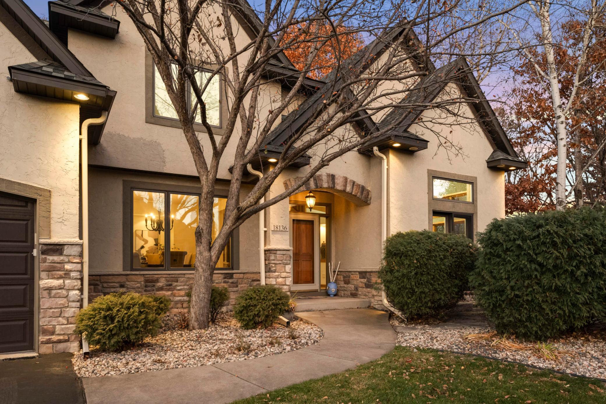 18136 Overland Trail