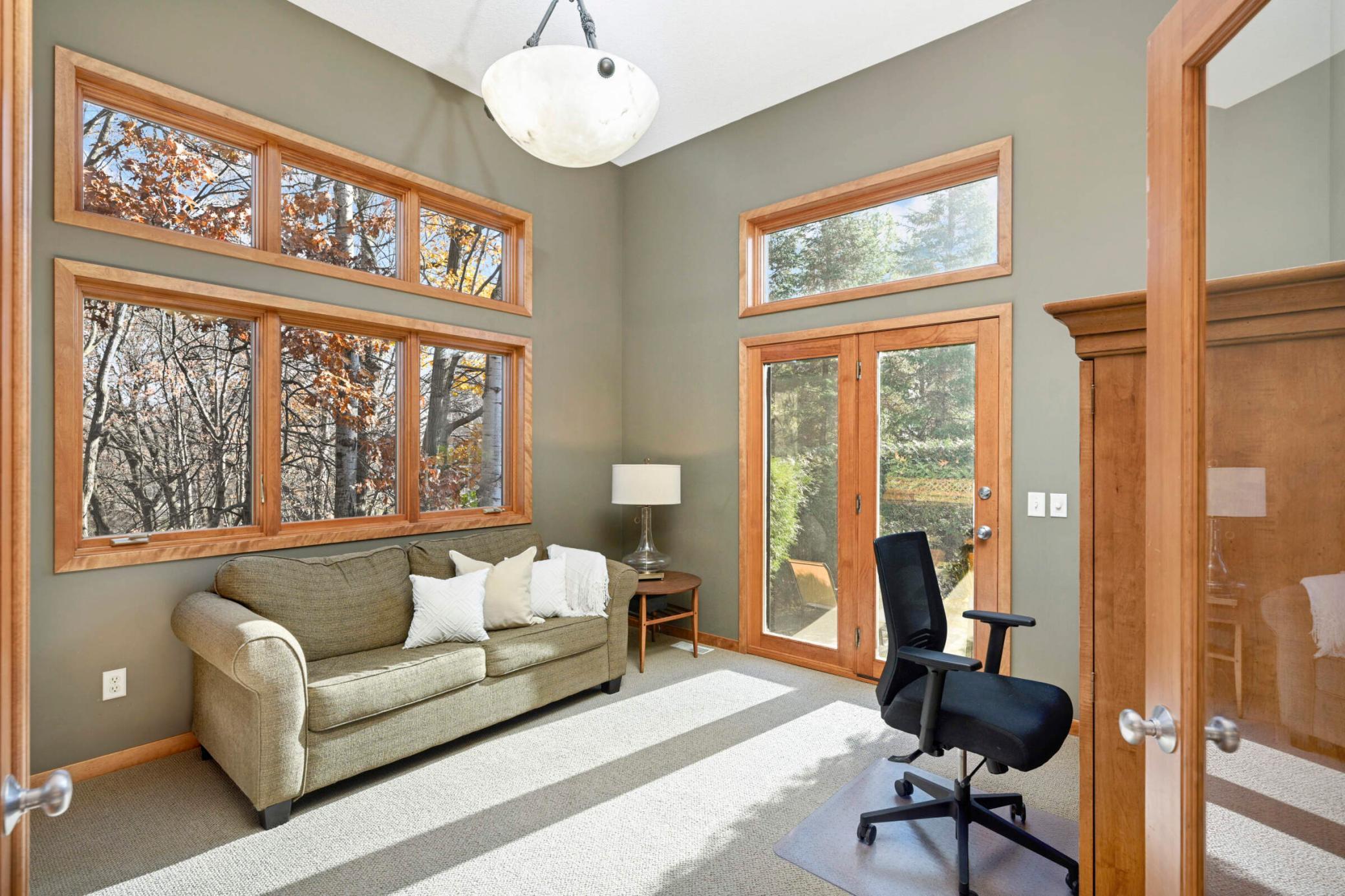 18136 Overland Trail