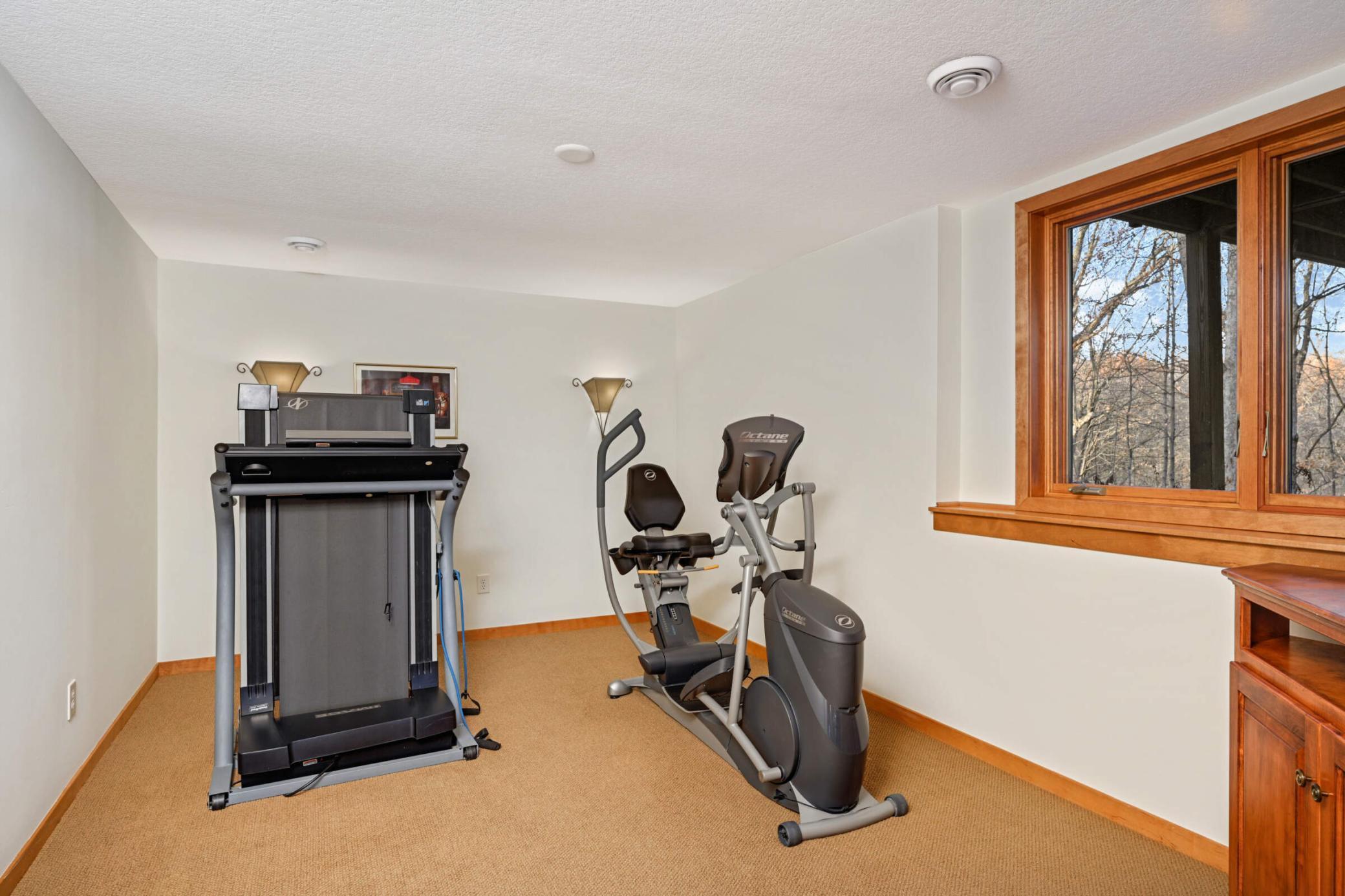 18136 Overland Trail