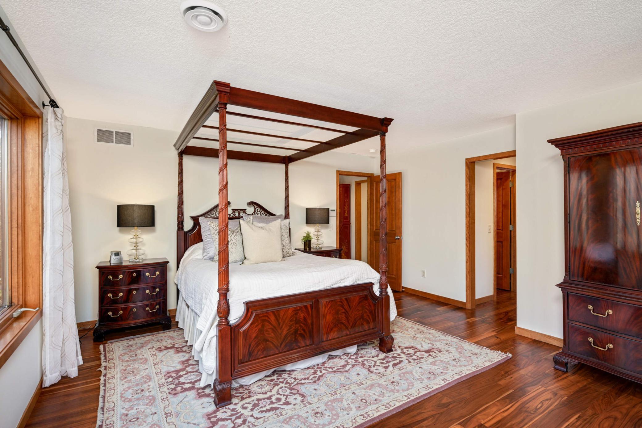 18136 Overland Trail