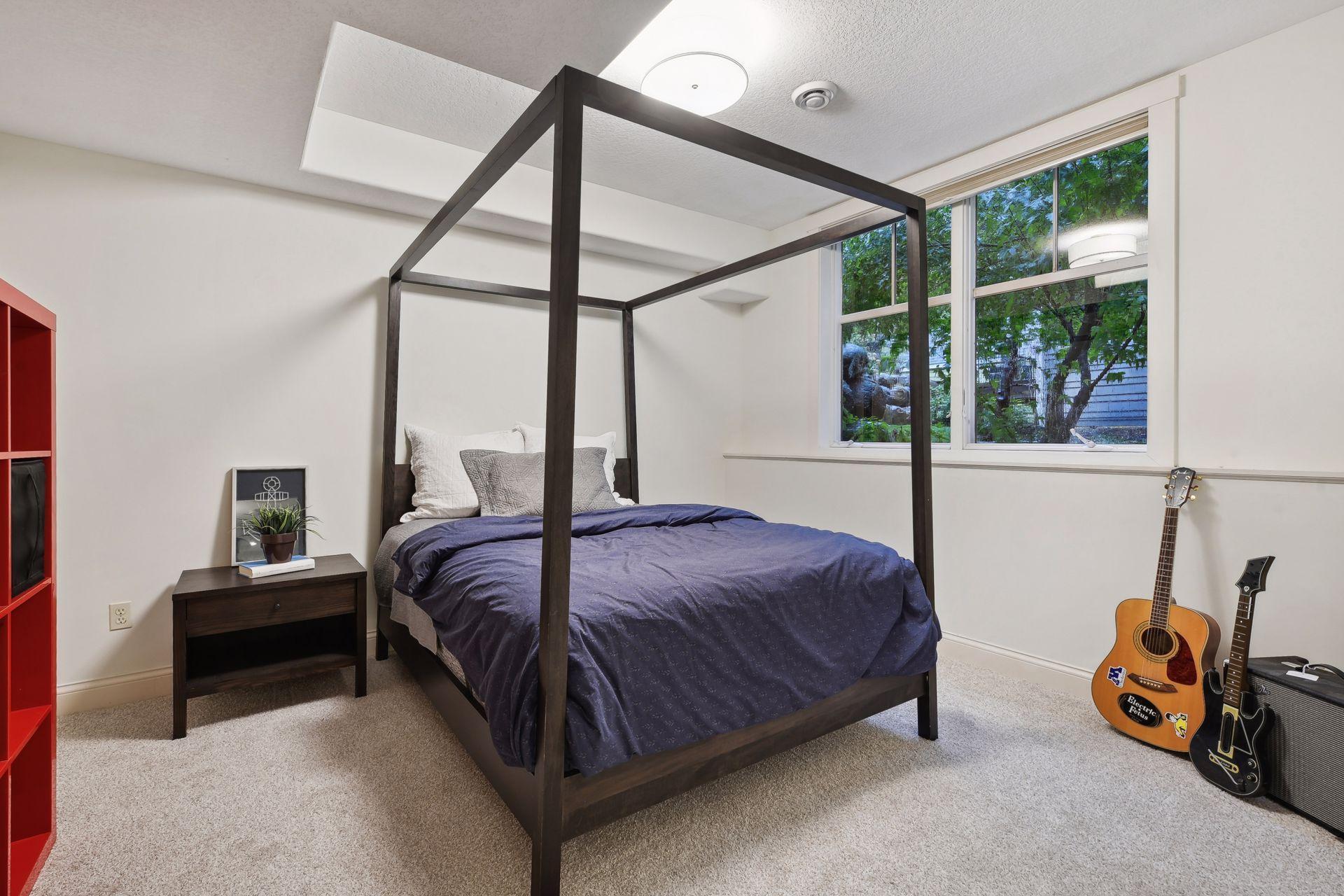 5140 Greenwood Circle